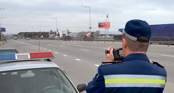 ГАИ хочет повесить на проблемные авто электронные браслеты