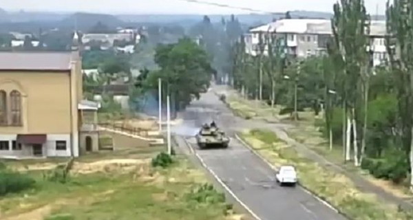 СНБО: В Донецк въехали российские танки