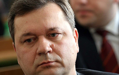 Глава Луганского облсовета потребовал прекратить войну без всяких условий