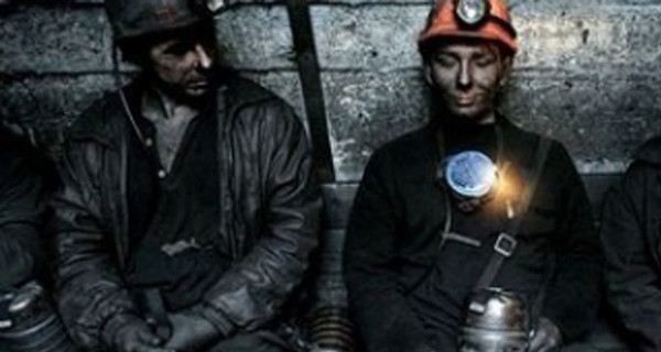 На Донбассе в шахте отравились четыре человека