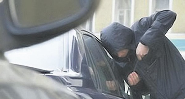 У горного предприятия Ахметова угнали шесть элитных иномарок