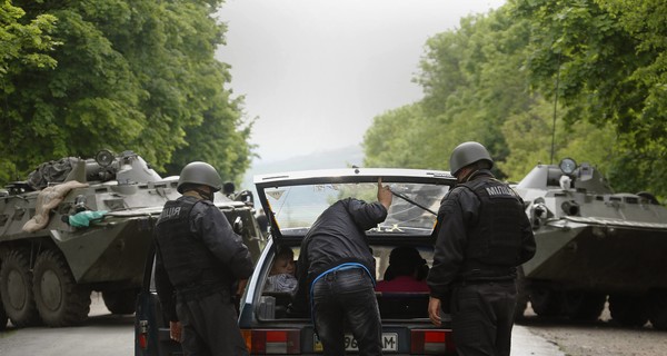 В милицию набирают тысячи человек. Чем они займутся после АТО?