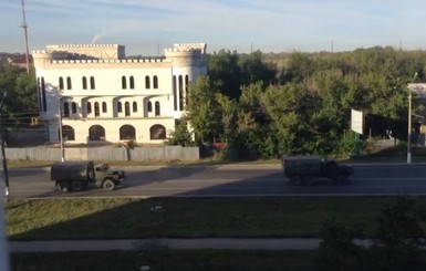 Через Луганск прошла колонна военной техники