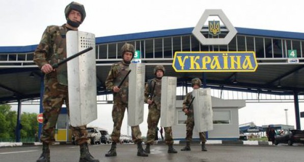Украинские силовики перешли в режим обороны на границе с Россией