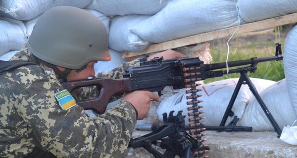 Тымчук сообщил о стрельбе на Донбассе, есть раненые