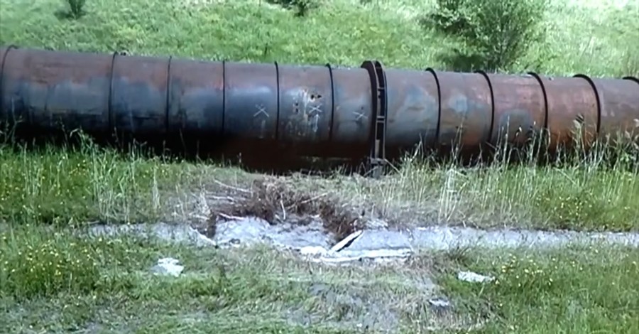 На газопроводе Донбасса ремонтируют до 20 пробоин в день