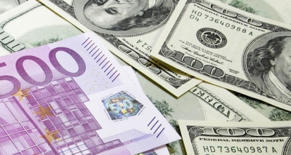 Межбанковские торги открылись валютой США по 12,00