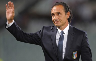 После скандального поражения тренер Италии подал в отставку