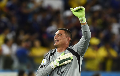 Вратарь сборной Колумбии Мондрагон установил мировой рекорд на ЧМ-2014
