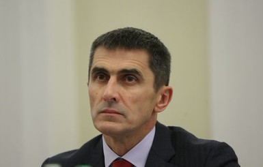 Виталий Ярема урезал в прокуратуре 1,5 тысячи должностей