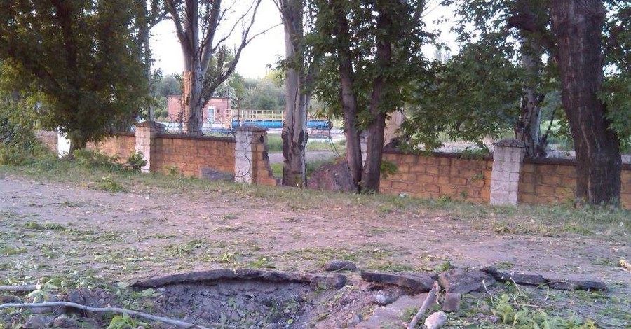 СМИ: В Краматорске снаряд упал рядом с запасами хлора