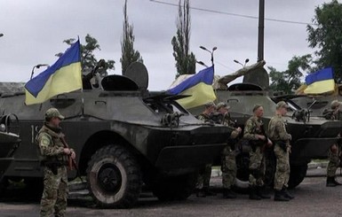 В Харьков отправили бронетехнику для защиты границ