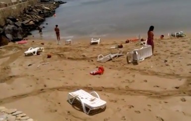Одесское мини-цунами могли вызвать смерчи в Черном море