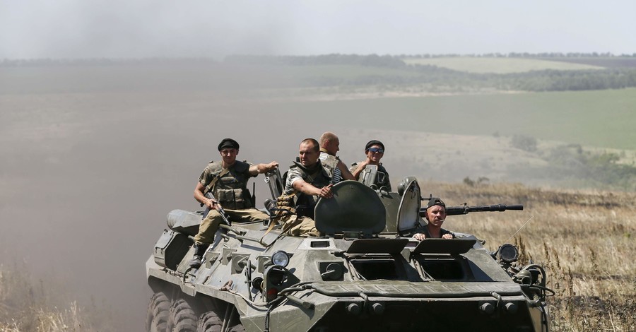 На границе с РФ подорвался БТР с украинскими пограничниками?