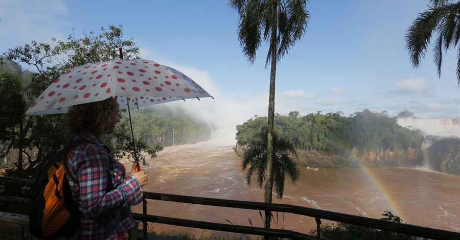 Наводнение в Южной Америке выгнало 360 тысяч людей из домов