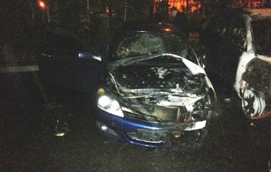 За сутки в Киеве сгорели три автомобиля