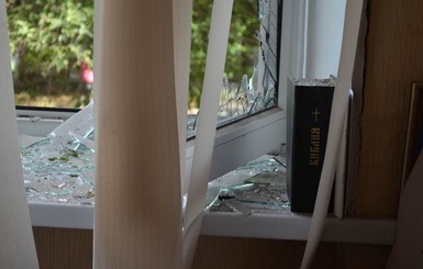 В Луганске от артобстрела пострадала школа и областной онкодиспансер