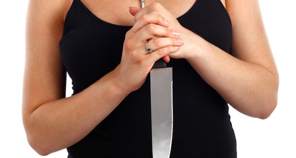 В Белой Церкви женщина в ответ на пощечину ударила мужа ножом