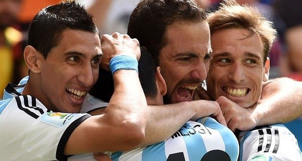 Аргентина на восьмой минуте забила гол и прошла в полуфинал