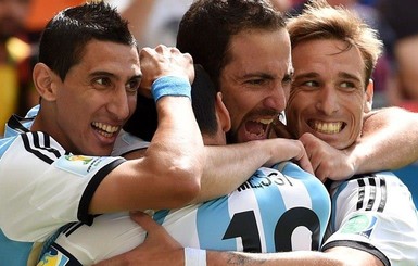 Аргентина на восьмой минуте забила гол и прошла в полуфинал