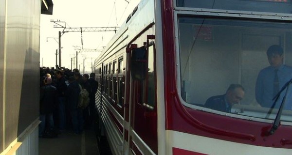 Из Харькова в Красный Лиман отправились первые электрички