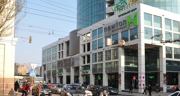 С появлением ополченцев в Донецке закрылись торговые центры