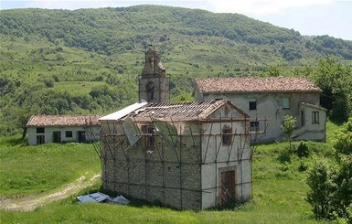 Итальянскую деревушку можно купить на e-bay за 245 тысяч евро 