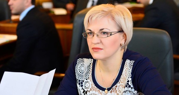 Губернатор Ирина Сех: Уволить нельзя оставить