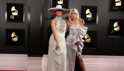 Платье-стена и наряд-ракушка: самые яркие образы гостей Grammy Awards 2019