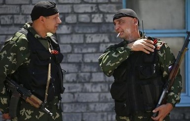 В Донбассе расстреляли машину спасателей и убили несколько человек