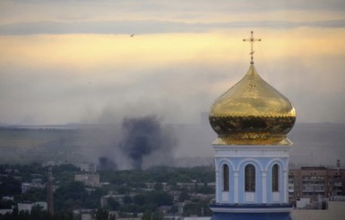 В Луганске объявлен трехдневный траур по погибшим мирным жителям