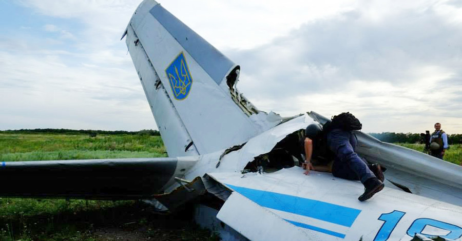 Пятеро пилотов рухнувшего Ан-26 спасены и в безопасности