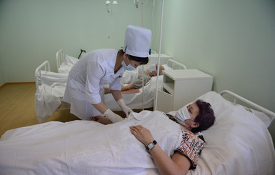 С приходом жары одесситы заполнили палаты инфекционной больницы