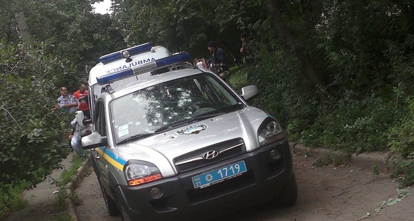 В Харькове бандит расстрелял трех инкассаторов, выпустив в лобовое стекло полтора десятка пуль