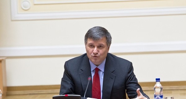 Главный милиционер Украины предлагает создать министерство пропаганды