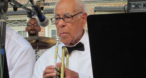 Умер старейший джазовый музыкант Нового Орлеана