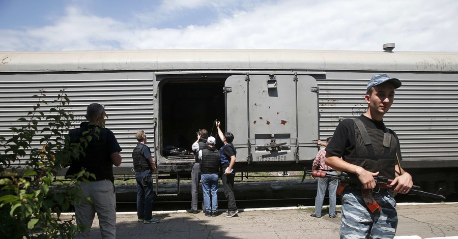 ОБСЕ: К месту катастрофы Боинга подогнали поезд, жертв катастрофы готовят к транспортировке  