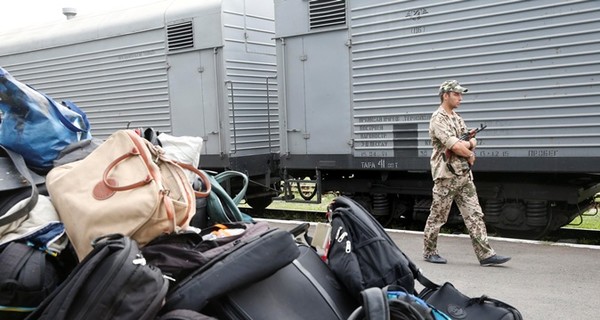 Поезд с телами жертв разбившегося Боинга отправлен в Харьков