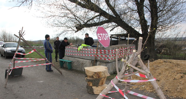 В Днепропетровске сворачивают блокпосты 