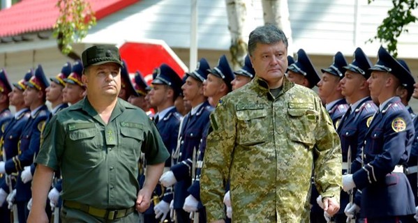 Порошенко: За несколько недель нам удалось создать украинские Вооруженные Силы