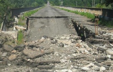 На ремонт дорог и мостов на Донбассе нужно 2 миллиарда гривен