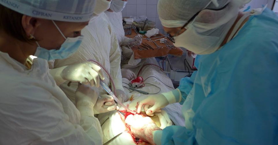 Днепропетровских медиков будут учить навыкам военно-полевой хирургии