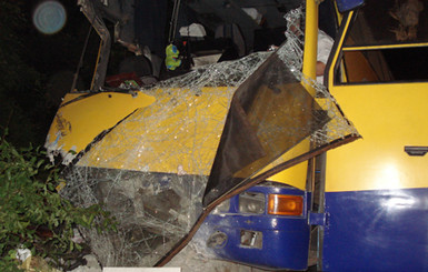 В Крыму перевернулся автобус Умань-Ялта. 6 человек погибло. 