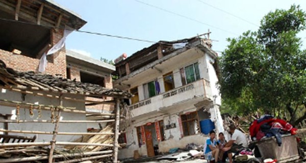 Землетрясение в Китае унесло жизнь 150 человек 