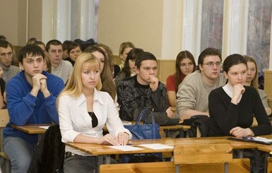 Первокурсники Донбасса пойдут на занятия не раньше октября