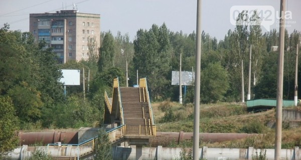 В Горловке взорван пешеходный мост 
