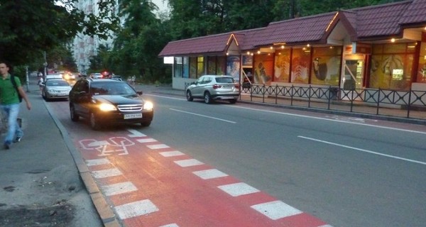 В Киеве появилась новая велодорожка