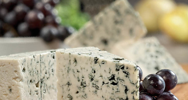 Голубой сыр вреден для здоровья?
