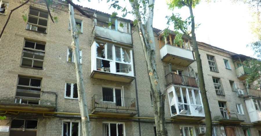 На выезде из Донецка загорелся блок-пост