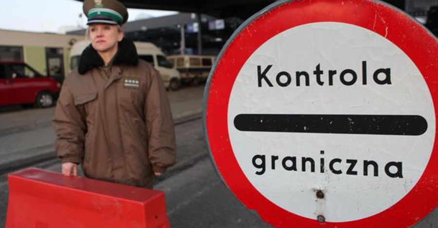 В Польше судят волонтеров, передававших бронежилеты на АТО